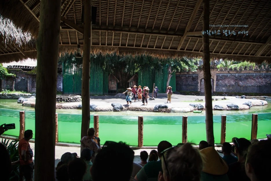 5D_IMG_2591_Short1200mark%EB%B0%94%EB%9E%8C.jpg?type=w1