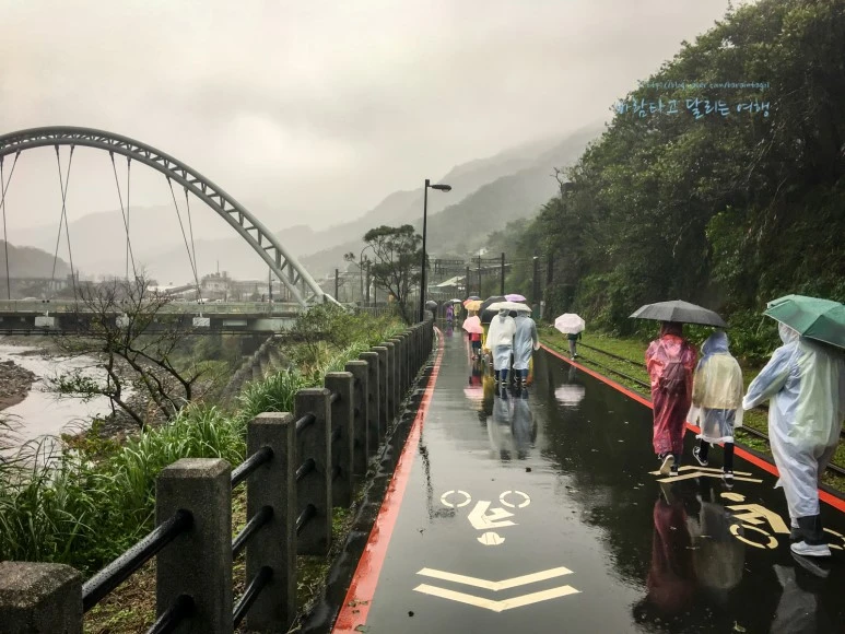 iPhone_IMG_3785_Short1200mark%EB%B0%94%EB%9E%8C.jpg?type=w773