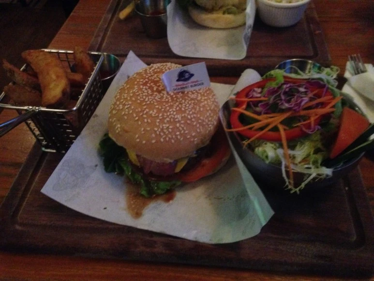 IMG_3090.JPG?type=w773