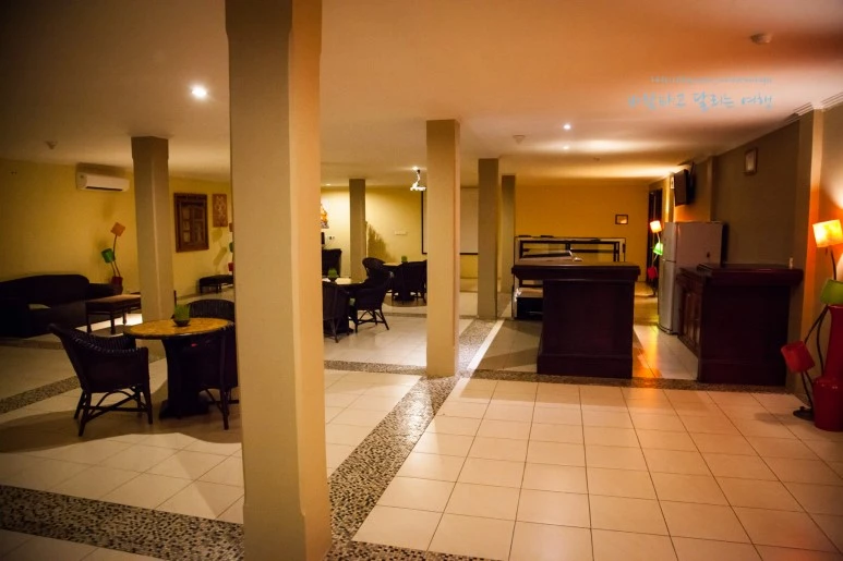 5D_IMG_1651_Short1200mark%EB%B0%94%EB%9E%8C.jpg?type=w773