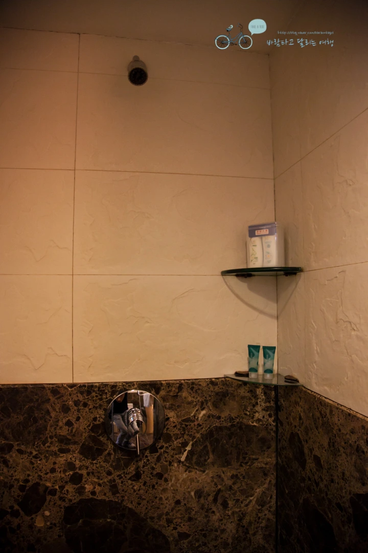 IMG_0432_Wide1080mark%EB%B0%94%EB%9E%8C.jpg?type=w773