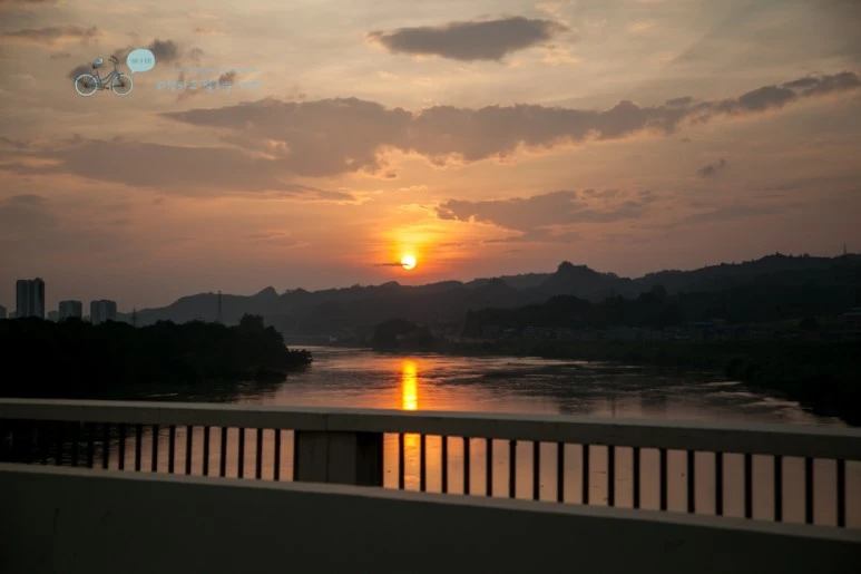 IMG_1795_Wide1080mark%EC%B0%A8%EC%8A%A4.jpg?type=w773