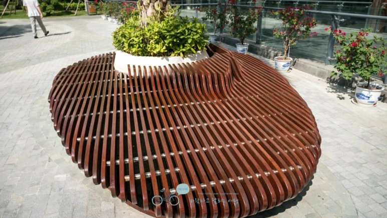 _1040210_Edit-_Wide1080mark%EB%B0%94%EB%9E%8C.jpg?type=w773