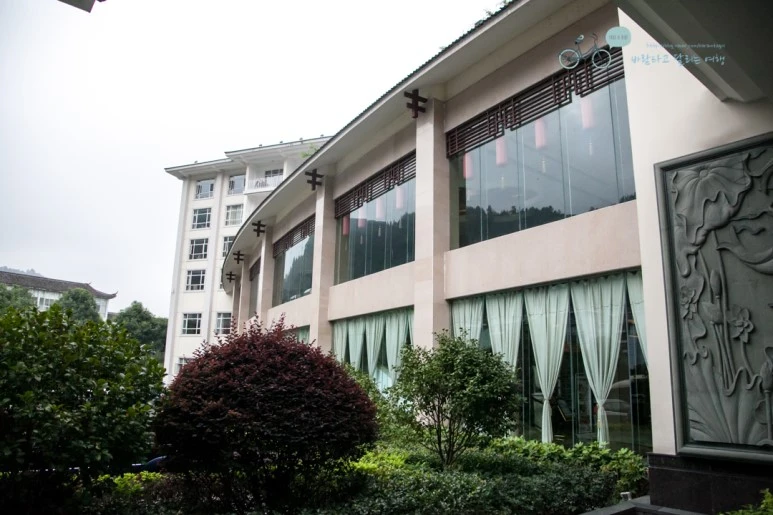 IMG_1046_Wide1080mark%EB%B0%94%EB%9E%8C.jpg?type=w773