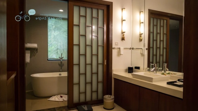 _1010508_wide1080_Wide1080mark_%EB%B0%94%EB%9E%8C.jpg?type=w773