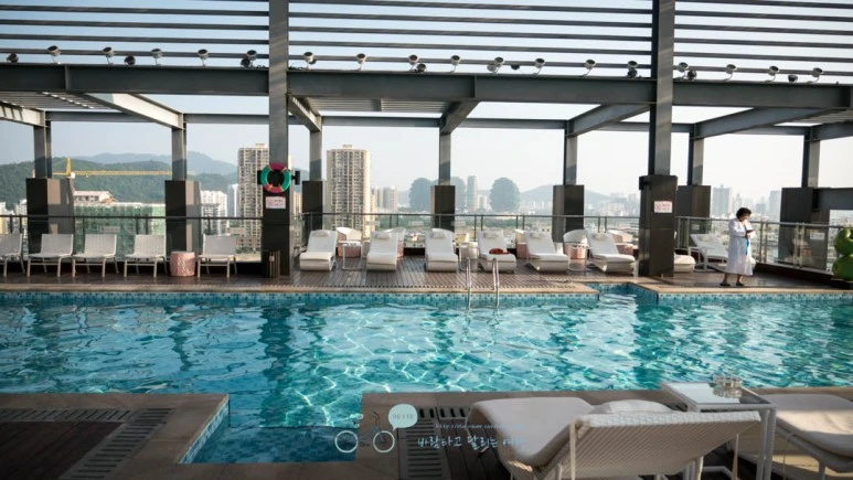 _1040459_Edit-_Wide1080mark%EB%B0%94%EB%9E%8C.jpg?type=w773