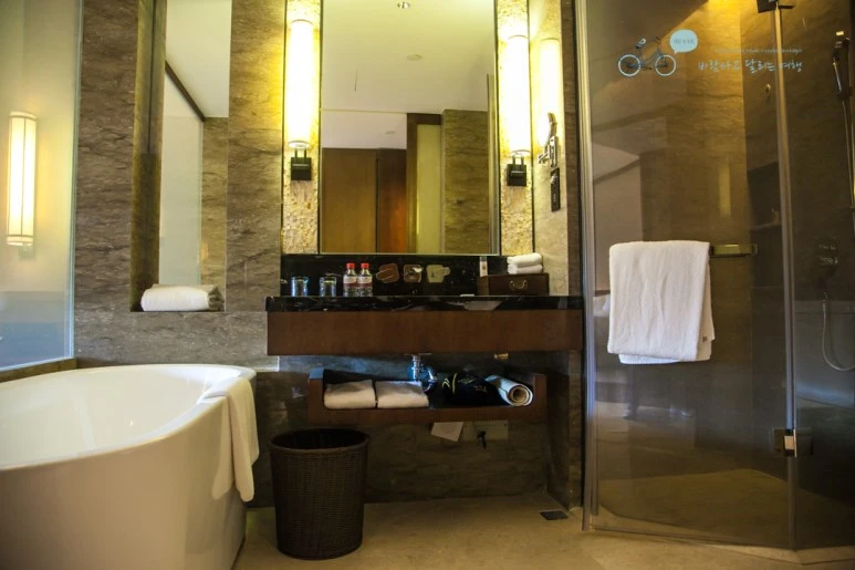 IMG_1484_Wide1080mark%EB%B0%94%EB%9E%8C.jpg?type=w773