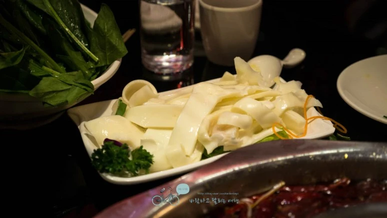 _1040562_Edit-_Wide1080mark%EB%B0%94%EB%9E%8C.jpg?type=w773