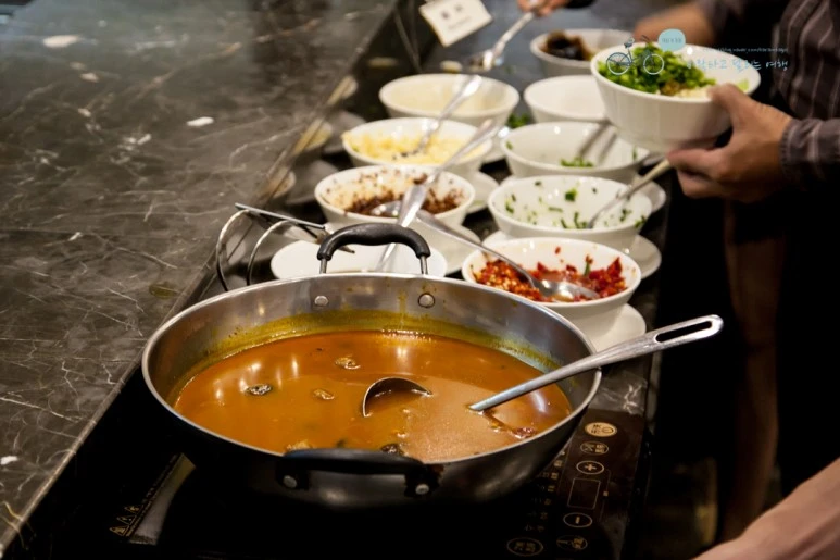 IMG_0004_Wide1080mark%EB%B0%94%EB%9E%8C.jpg?type=w773