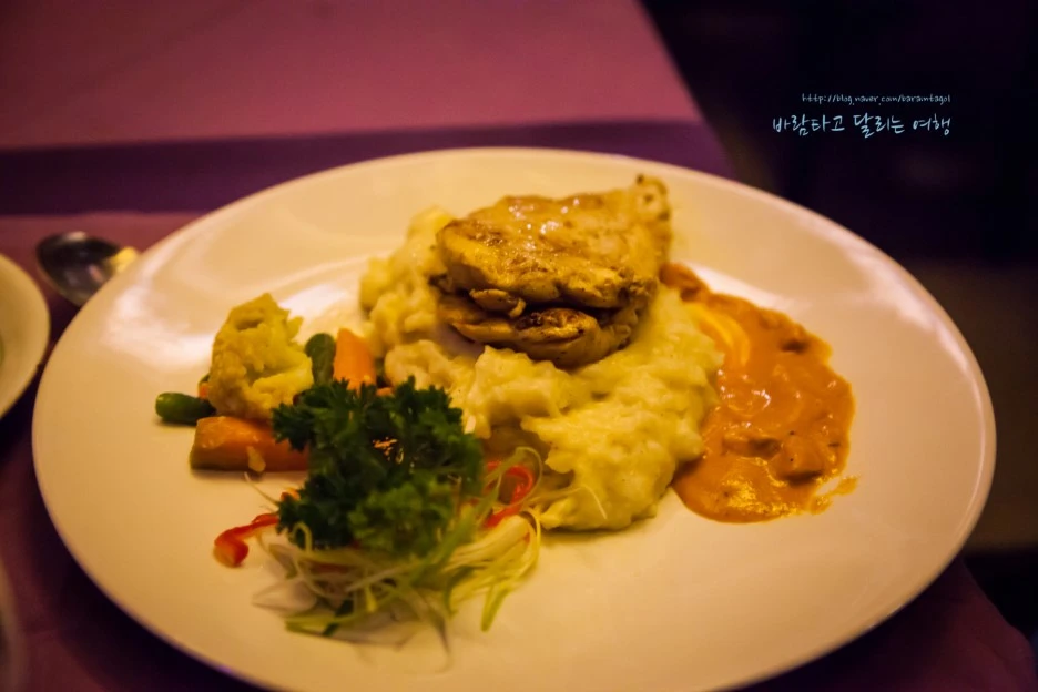 5D_IMG_1931_Short1200mark%EB%B0%94%EB%9E%8C.jpg?type=w1