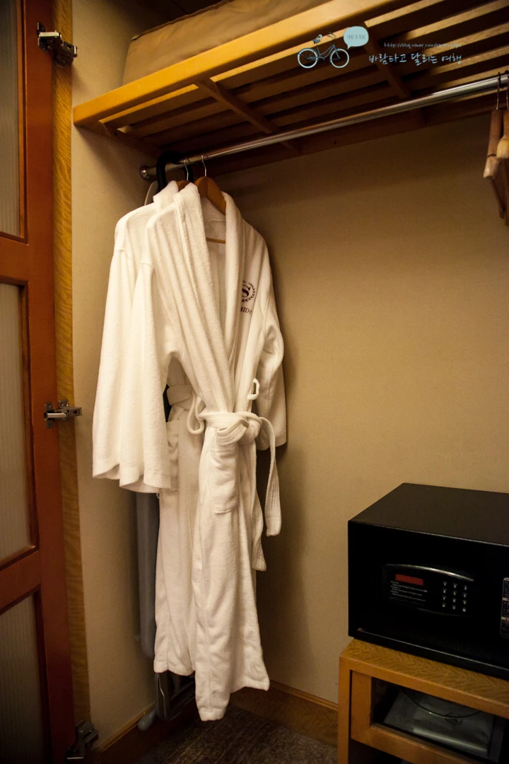 IMG_0591_Wide1080mark%EB%B0%94%EB%9E%8C.jpg?type=w773