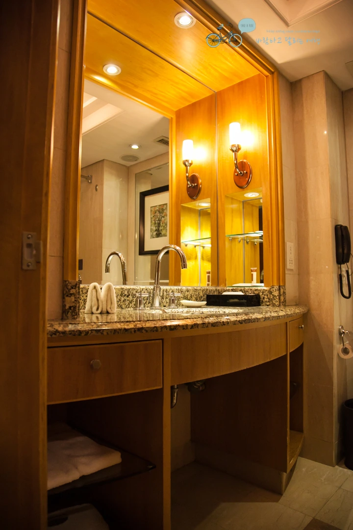 IMG_0553_Wide1080mark%EB%B0%94%EB%9E%8C.jpg?type=w773