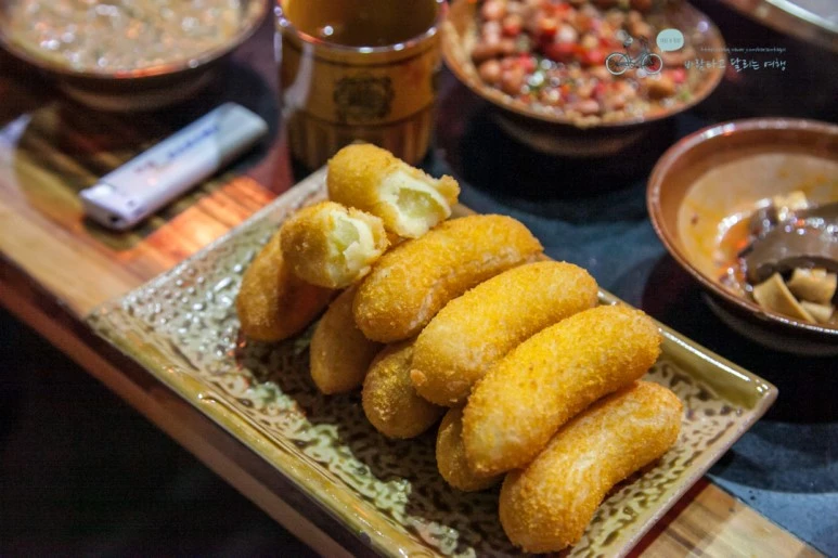 IMG_1772_Wide1080mark%EB%B0%94%EB%9E%8C.jpg?type=w773