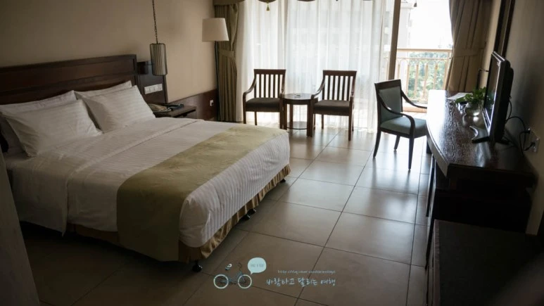 _1040296_Edit-_Wide1080mark%EB%B0%94%EB%9E%8C.jpg?type=w773