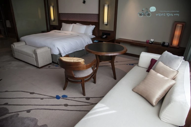 IMG_1547_Wide1080mark%EB%B0%94%EB%9E%8C.jpg?type=w773