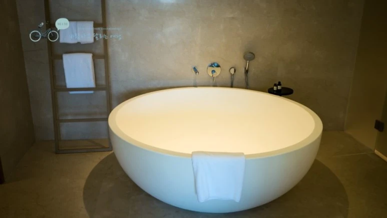 _1040937_wide1080mark.jpg?type=w773