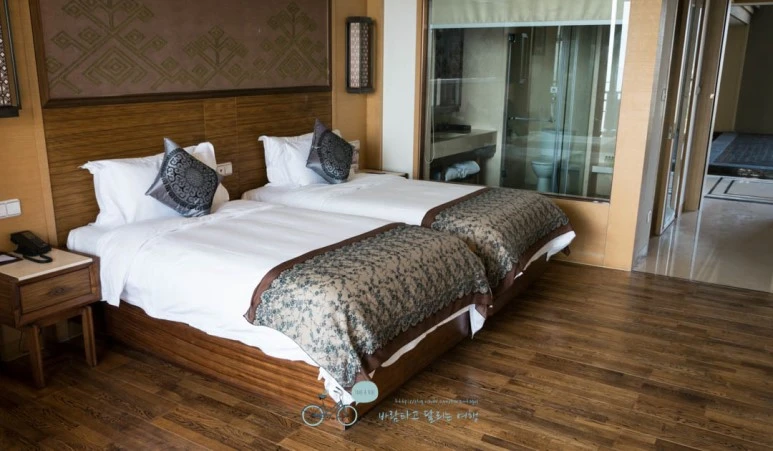 _1040337_Edit-_Wide1080mark%EB%B0%94%EB%9E%8C.jpg?type=w773