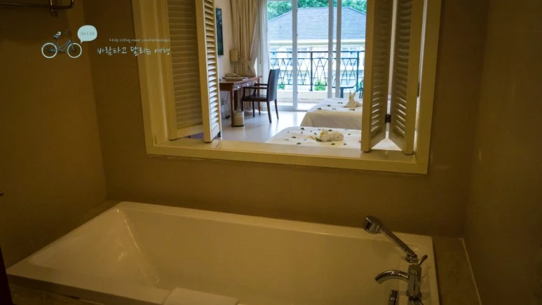 _1010532_wide1080_Wide1080mark_%EB%B0%94%EB%9E%8C.jpg?type=w773