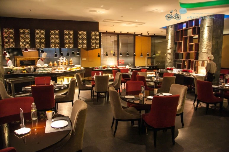 IMG_0537_Wide1080mark%EB%B0%94%EB%9E%8C.jpg?type=w773