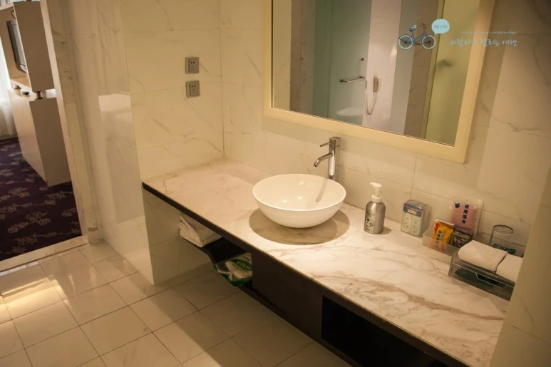 IMG_0480_Wide1080mark%EB%B0%94%EB%9E%8C.jpg?type=w773