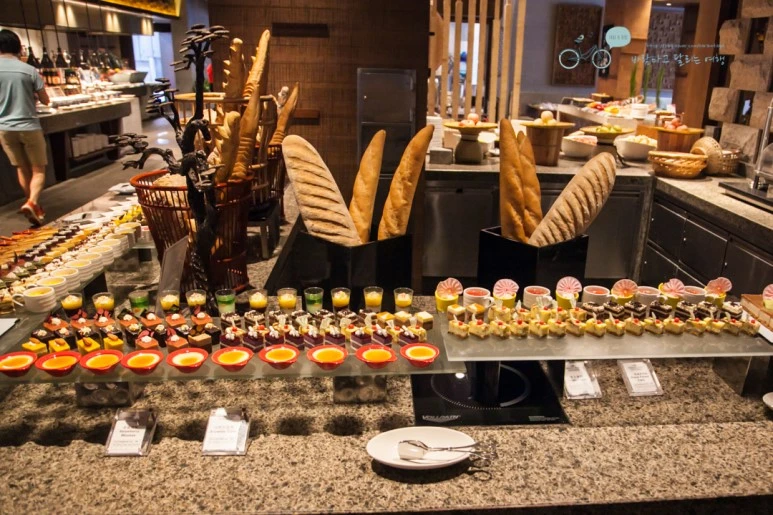 IMG_1596_Wide1080mark%EB%B0%94%EB%9E%8C.jpg?type=w773