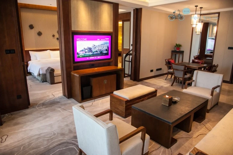 IMG_1533_Wide1080mark%EB%B0%94%EB%9E%8C.jpg?type=w773