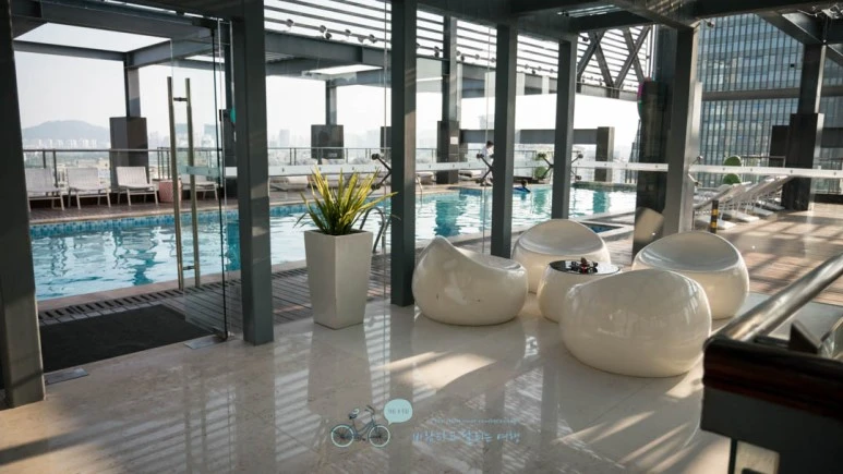 _1040444_Edit-_Wide1080mark%EB%B0%94%EB%9E%8C.jpg?type=w773