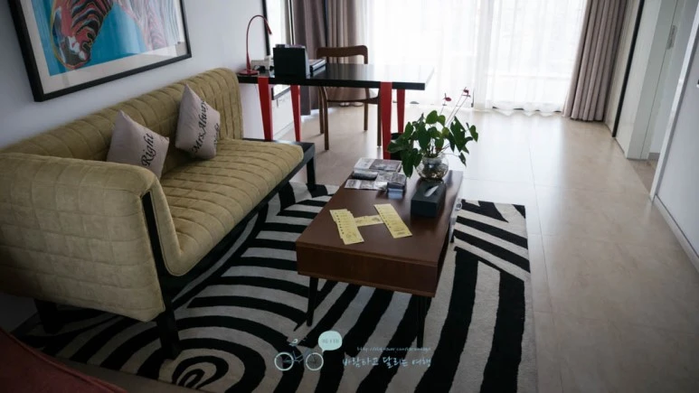 _1040405_Edit-_Wide1080mark%EB%B0%94%EB%9E%8C.jpg?type=w773