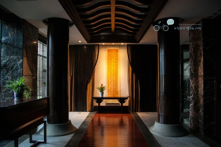 IMG_1474_Wide1080mark%EB%B0%94%EB%9E%8C.jpg?type=w773