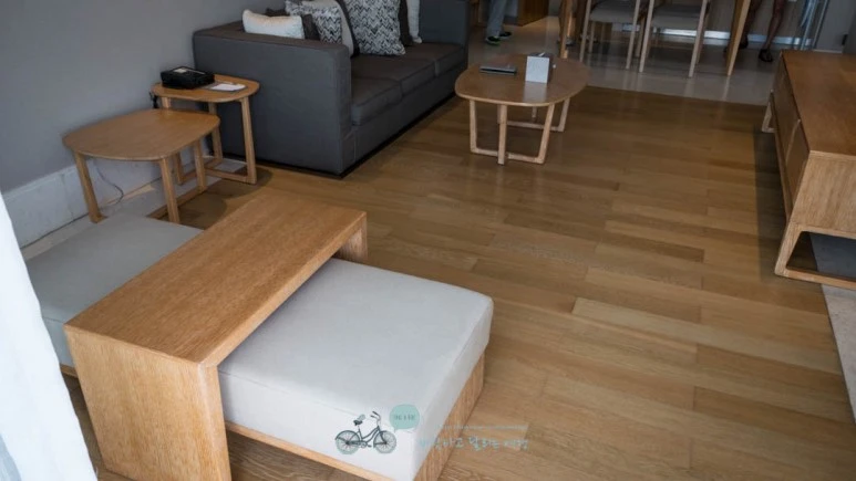 _1040178_Edit-_Wide1080mark%EB%B0%94%EB%9E%8C.jpg?type=w773