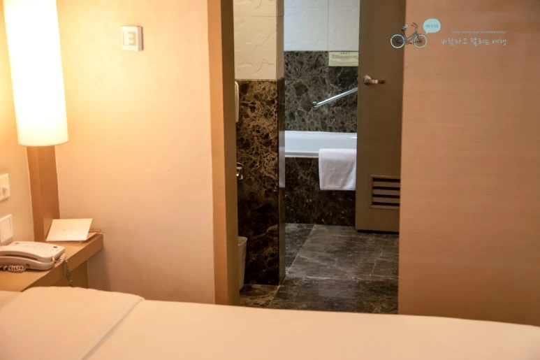 IMG_0428_Wide1080mark%EB%B0%94%EB%9E%8C.jpg?type=w773