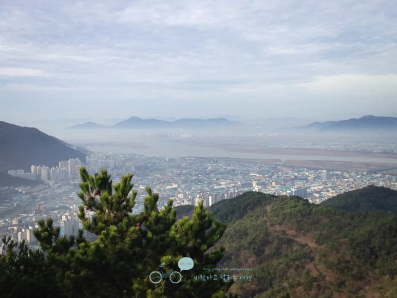 IMG_1275-_Wide1080mark%EB%B0%94%EB%9E%8C.jpg?type=w773