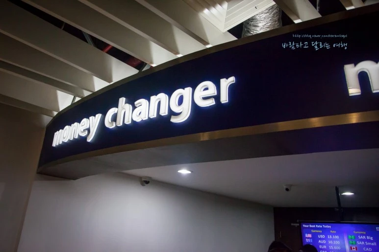 5D_IMG_1609_Short1200mark%EB%B0%94%EB%9E%8C.jpg?type=w773