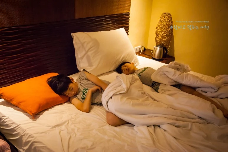 5D_IMG_1676_Short1200mark%EB%B0%94%EB%9E%8C.jpg?type=w773