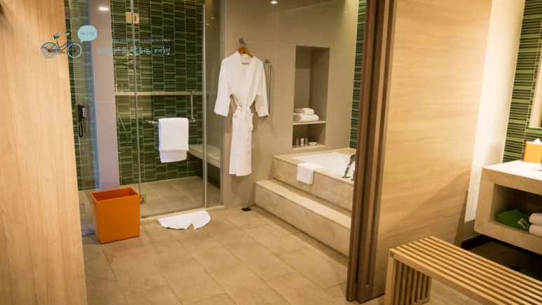 _1000354_wide1080_Wide1080mark_%EB%B0%94%EB%9E%8C.jpg?type=w773