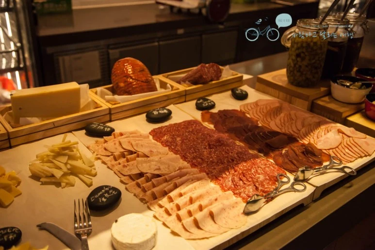 IMG_0984_wide1080%EB%B0%94%EB%9E%8Cmark.jpg?type=w773