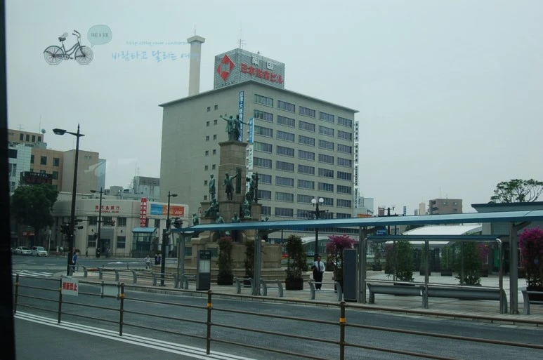 004%B0%A1%B0%ED%BD%C3%B8%B6%BF%AA%BE%D5%B0%F8%C7%D7%B8%AE%B9%AB%C1%F8%C5%B8%B4%C2%B0%C7%B9%B0-2.jpg?type=w773