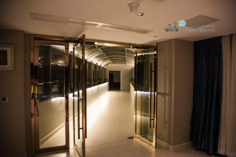 IMG_1004_Wide1080mark%EB%B0%94%EB%9E%8C.jpg?type=w773