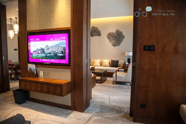 IMG_1511_Wide1080mark%EB%B0%94%EB%9E%8C.jpg?type=w773