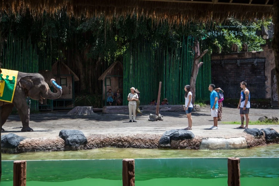 5D_IMG_2608_Short1200mark%EB%B0%94%EB%9E%8C.jpg?type=w1