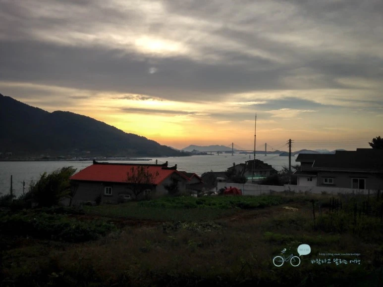 IMG_0963-_Wide1080mark%EB%B0%94%EB%9E%8C.jpg?type=w773