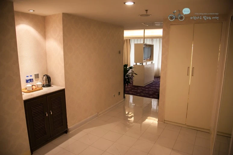 IMG_0484_Wide1080mark%EB%B0%94%EB%9E%8C.jpg?type=w773