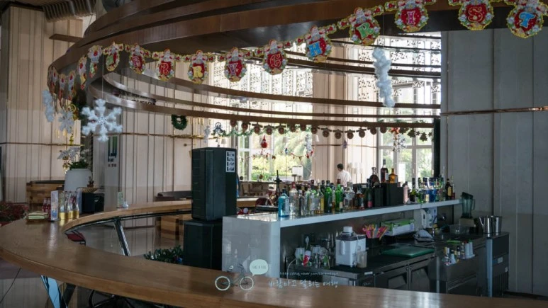 _1040283_Edit-_Wide1080mark%EB%B0%94%EB%9E%8C.jpg?type=w773