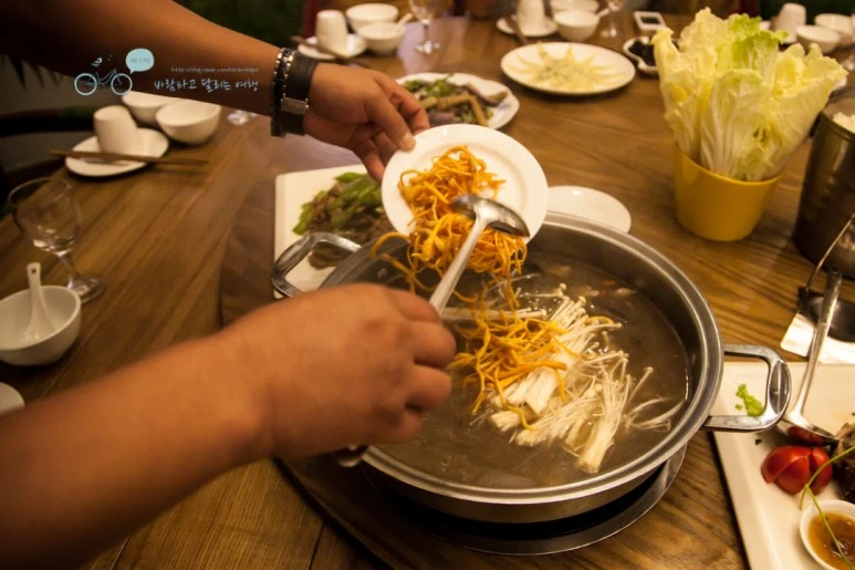 IMG_1843_Wide1080mark%EC%B0%A8%EC%8A%A4.jpg?type=w773