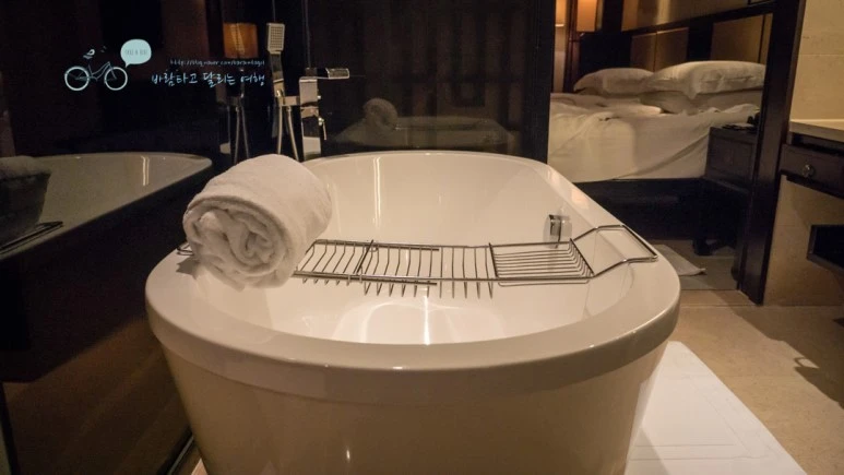 _1000055_wide1080_Wide1080mark_%EB%B0%94%EB%9E%8C.jpg?type=w773