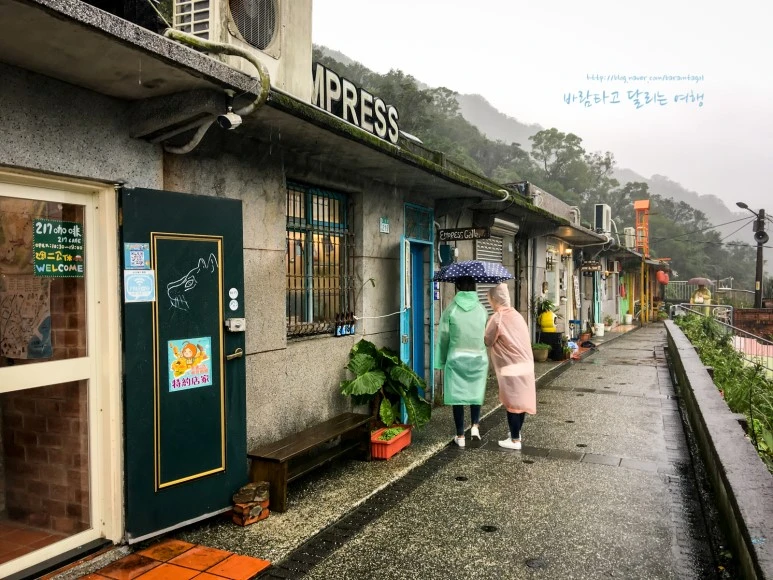 iPhone_IMG_3798_Short1200mark%EB%B0%94%EB%9E%8C.jpg?type=w773