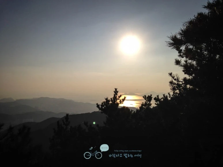 IMG_1210-_Wide1080mark%EB%B0%94%EB%9E%8C.jpg?type=w773