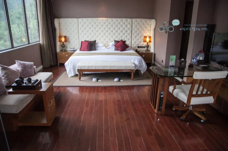 IMG_1535_Wide1080mark%EB%B0%94%EB%9E%8C.jpg?type=w773