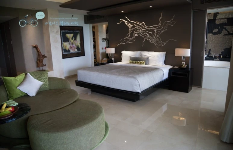 IMG_0476_Wide1080mark%EB%B0%94%EB%9E%8C%ED%83%80%EA%B3%A0-2.jpg?type=w773