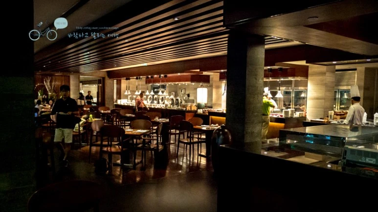 _1010383_wide1080_Wide1080mark_%EB%B0%94%EB%9E%8C.jpg?type=w773